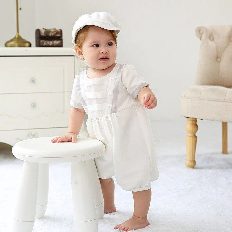 Robe De Baptême Héritage - Prématuré à 7 Lb - Blanche Avec Bonnet Et Chaussons - Sous Vide